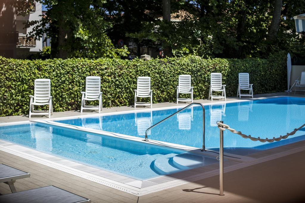 Hotel Athena Cervia Kültér fotó