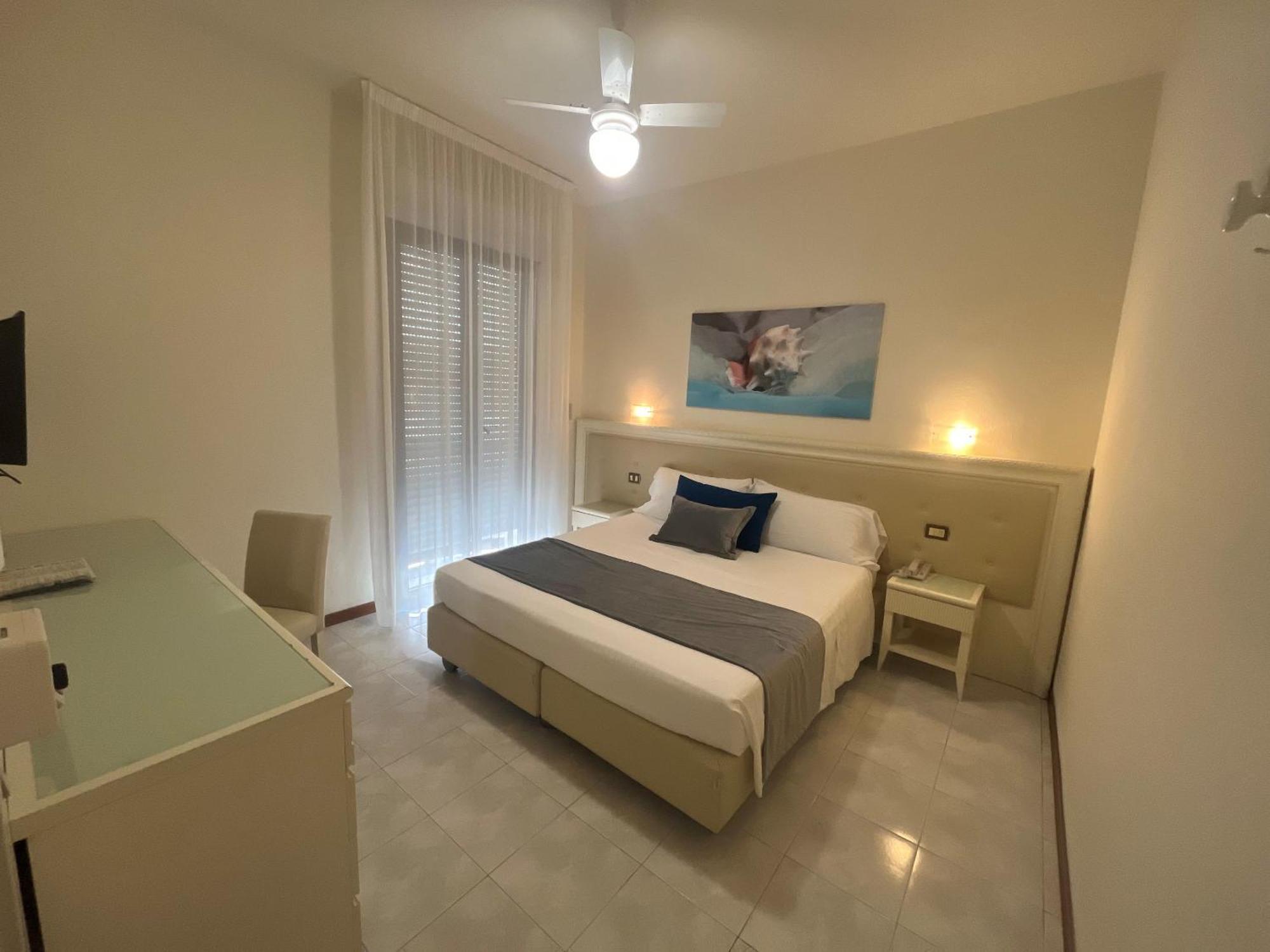 Hotel Athena Cervia Kültér fotó